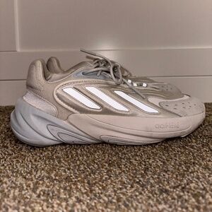 Adidas Ozelia Shoes Women's Size 7.5